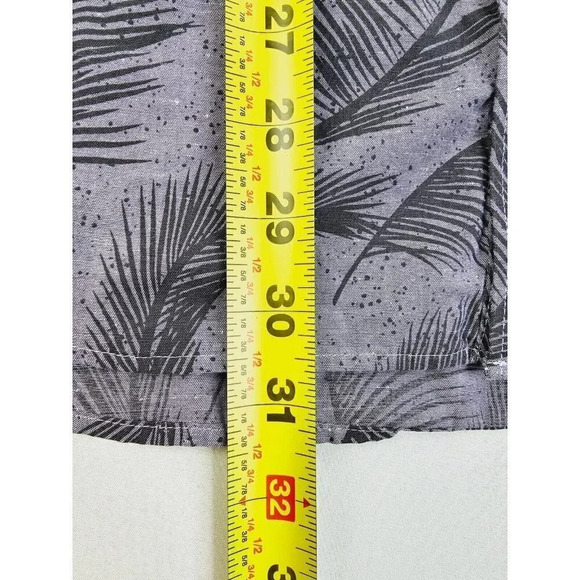 Travis Mathew Size XL Men Pale Purple Floral Embroidered Logo Short Sleeve Shirt - Picture 10 of 12